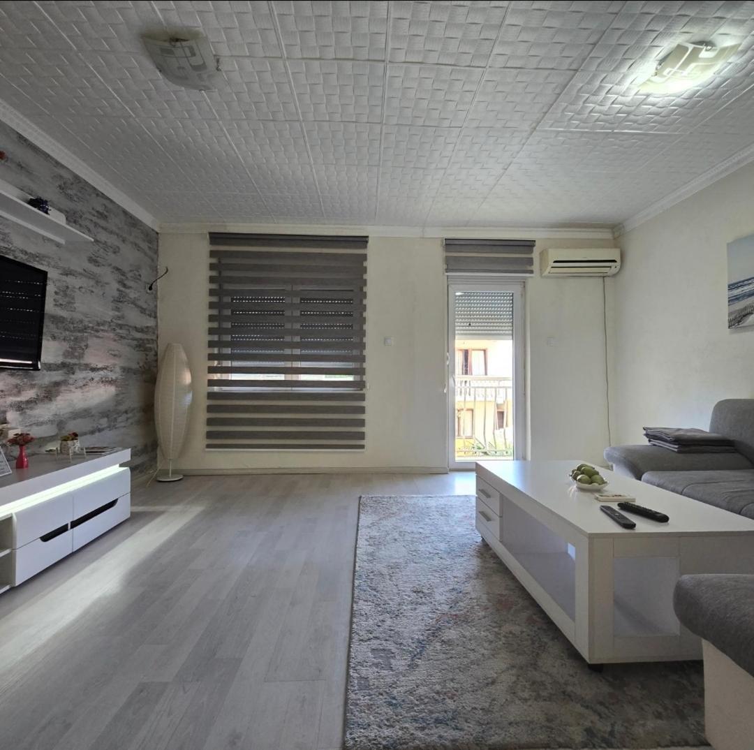 Apartment Center 23 Podgorica Exterior photo